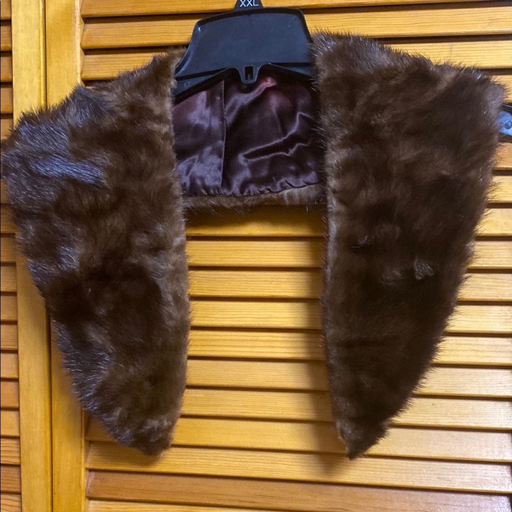 Brown  real mink Fur Collar length 37”
